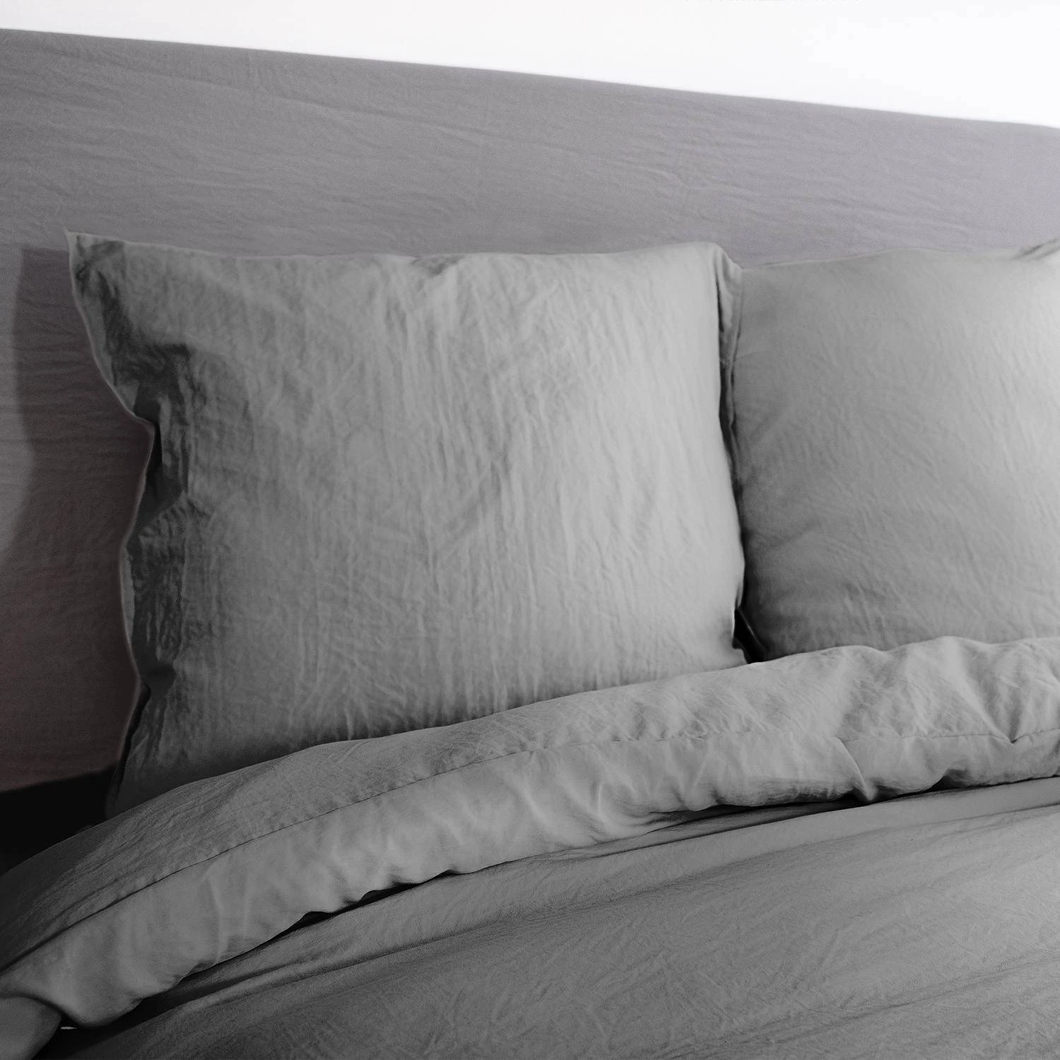 Parure De Lit 2 Places Microfibre Lavée Anthracite 4 Parure De Lit 2 Places Microfibre Lavée Anthracite – Image 2