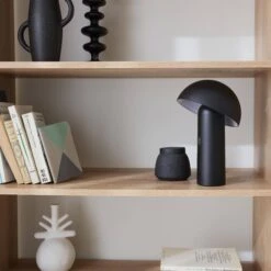 Lampe De Table Sans Fil Nomade à Tête Orientable Intérieur / Extérieur H 28cm Couleur : Noir -Jardin Et Extérieur ilumthom28bk 4ce3e65a4ef401a93fdc0abf9ccdd16e